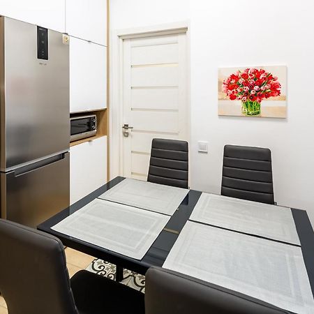 Romari Апартаменти Куліша 41 Lviv Eksteriør bilde